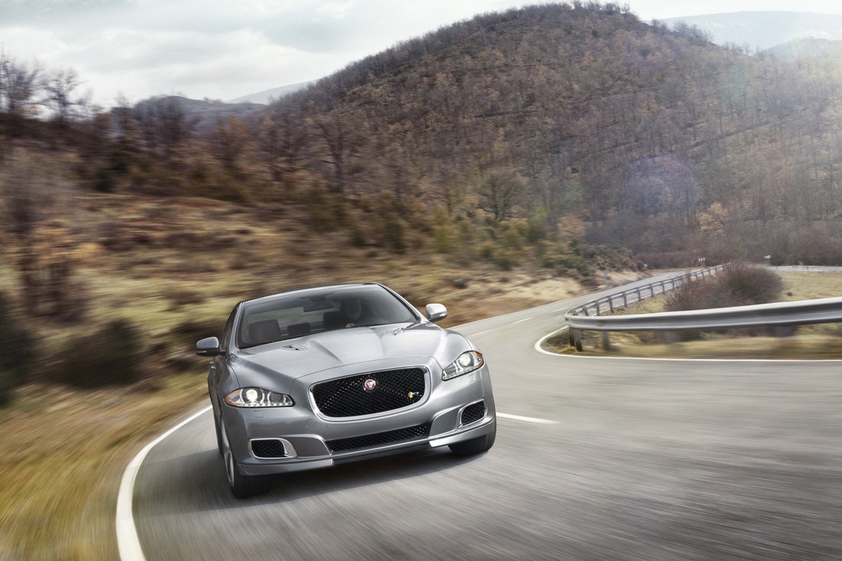 Jaguar XJR, ahora con fotos oficiales, video y todos los datos