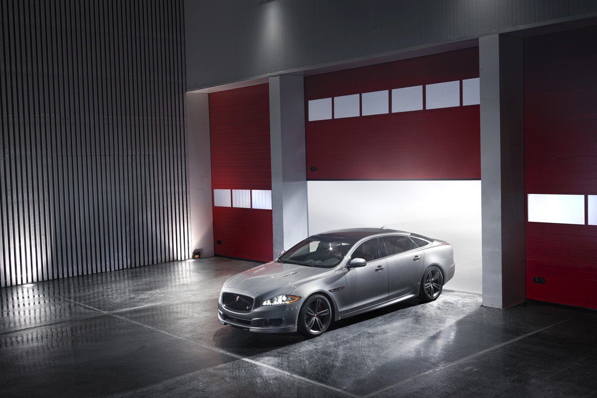 Jaguar XJR, ahora con fotos oficiales, video y todos los datos