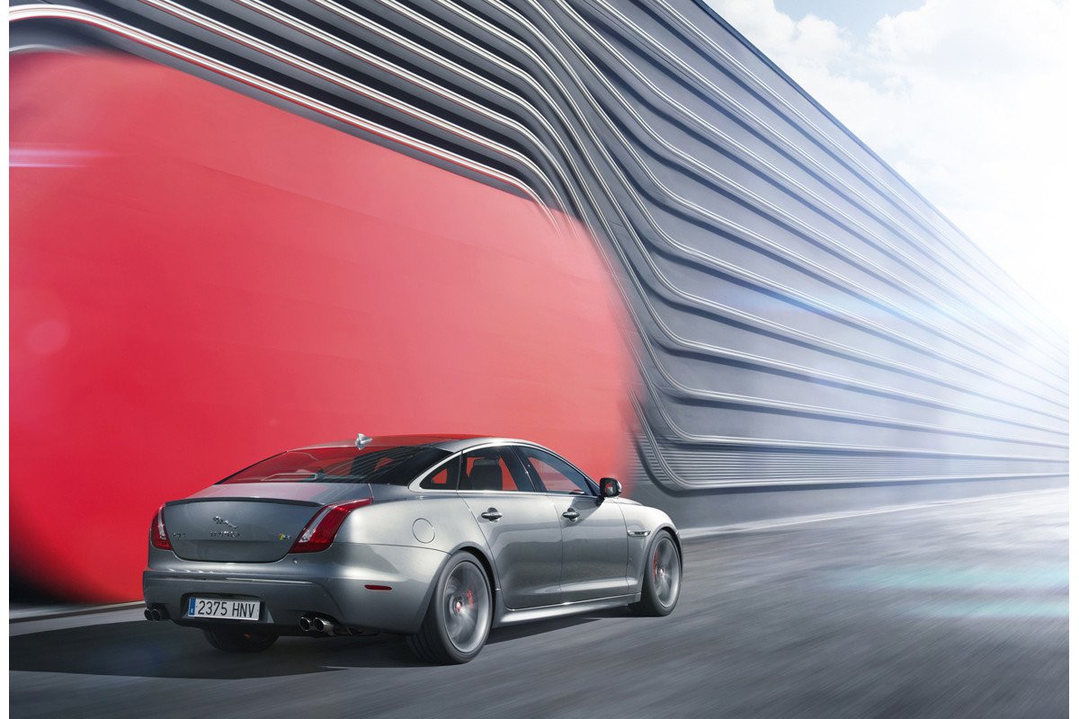 Jaguar XJR, ahora con fotos oficiales, video y todos los datos