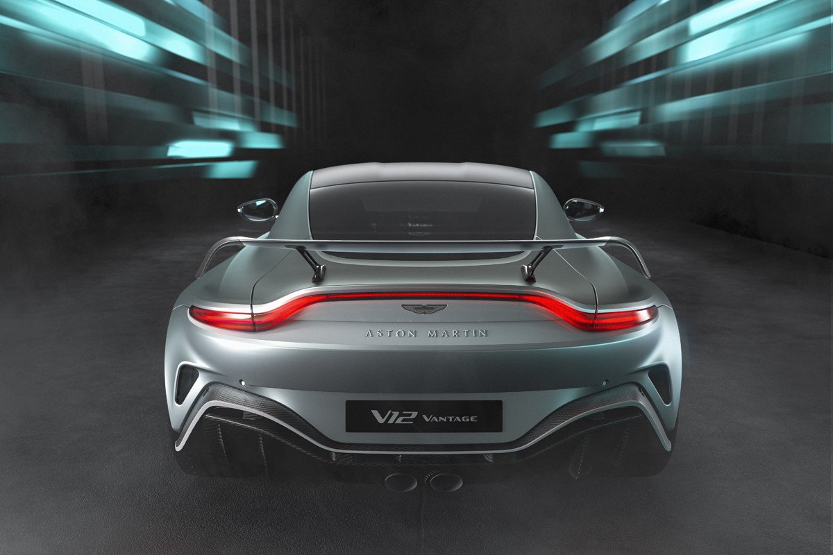 Aston Martin V12 Vantage: el último de una era de deportivos