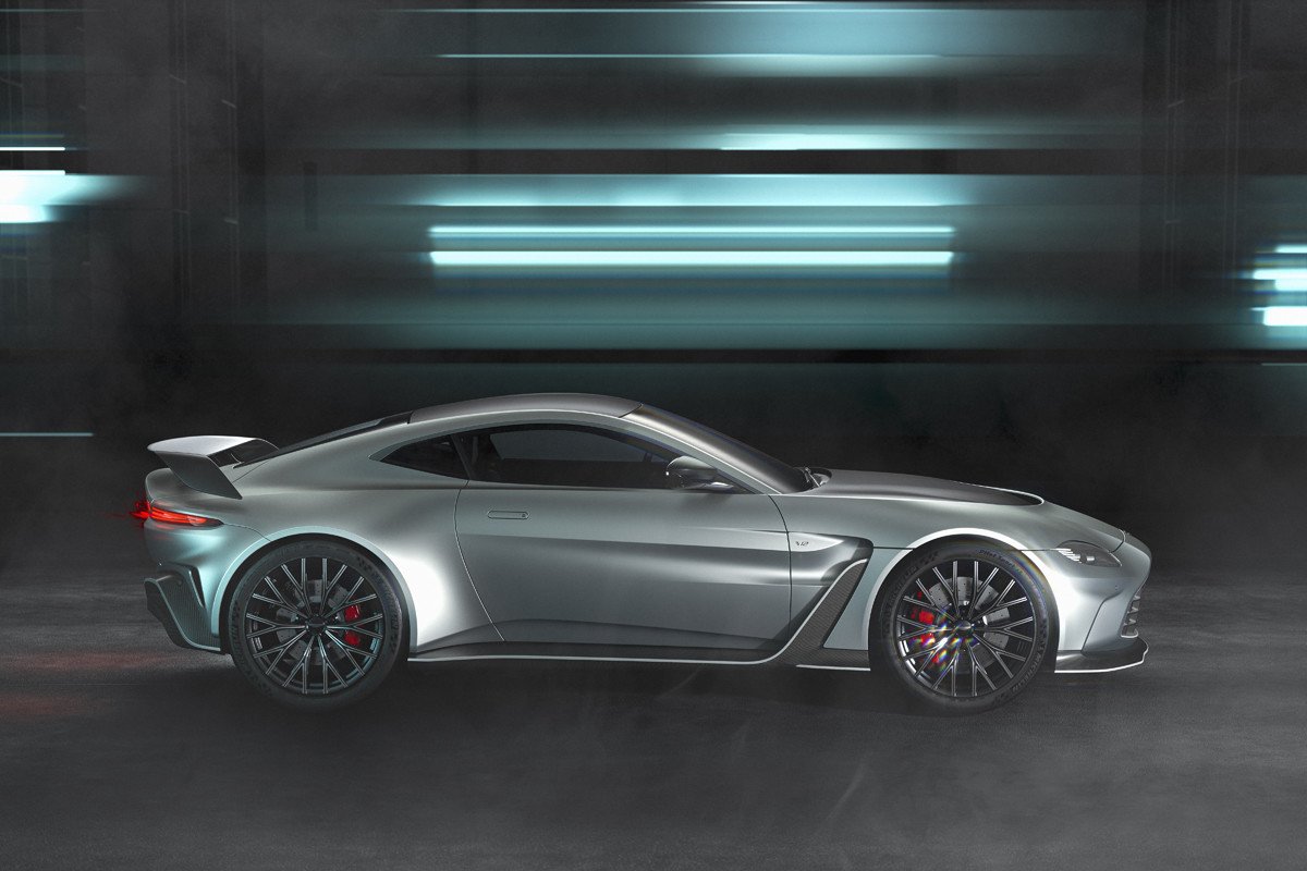 Aston Martin V12 Vantage: el último de una era de deportivos