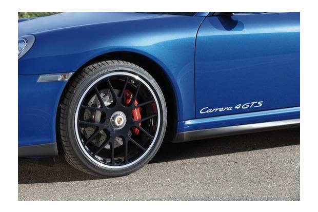 Porsche 911 Carrera 4 GTS, tracción total y 408 CV