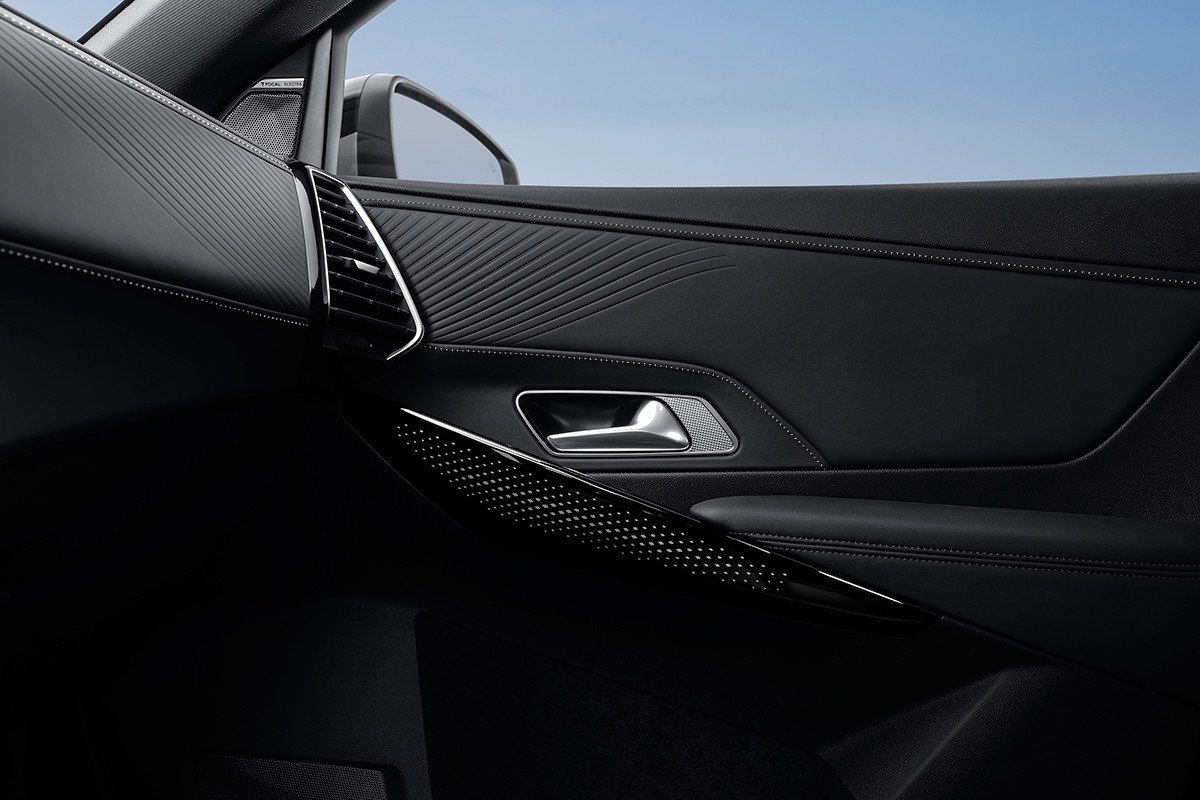 Nuevo DS 7, estética, acabados y motorizaciones
