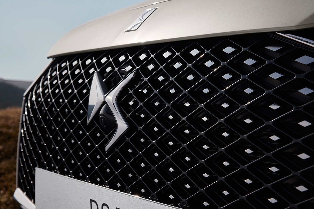 Nuevo DS 7, estética, acabados y motorizaciones