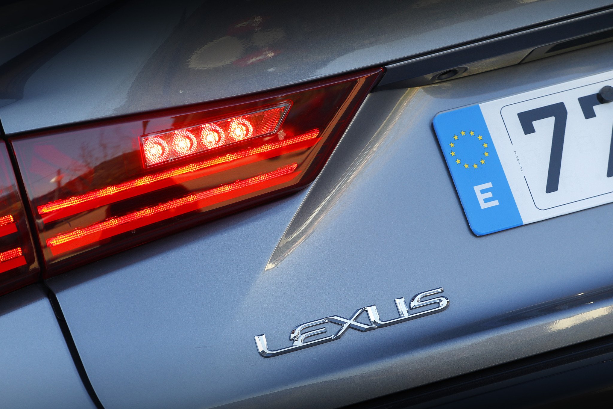 Prueba  Lexus IS 300h Hybrid Drive: la alternativa