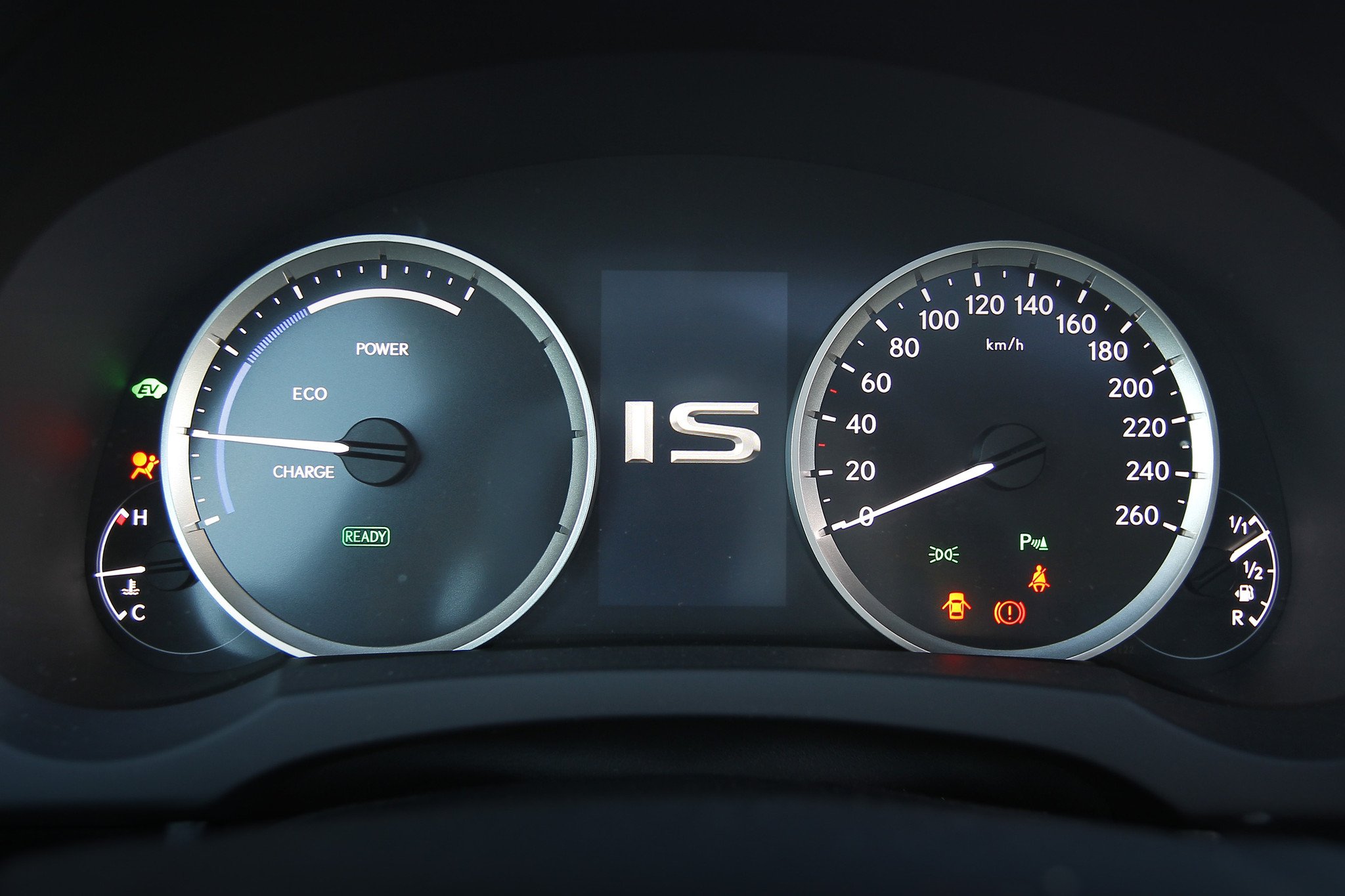 Prueba  Lexus IS 300h Hybrid Drive: la alternativa