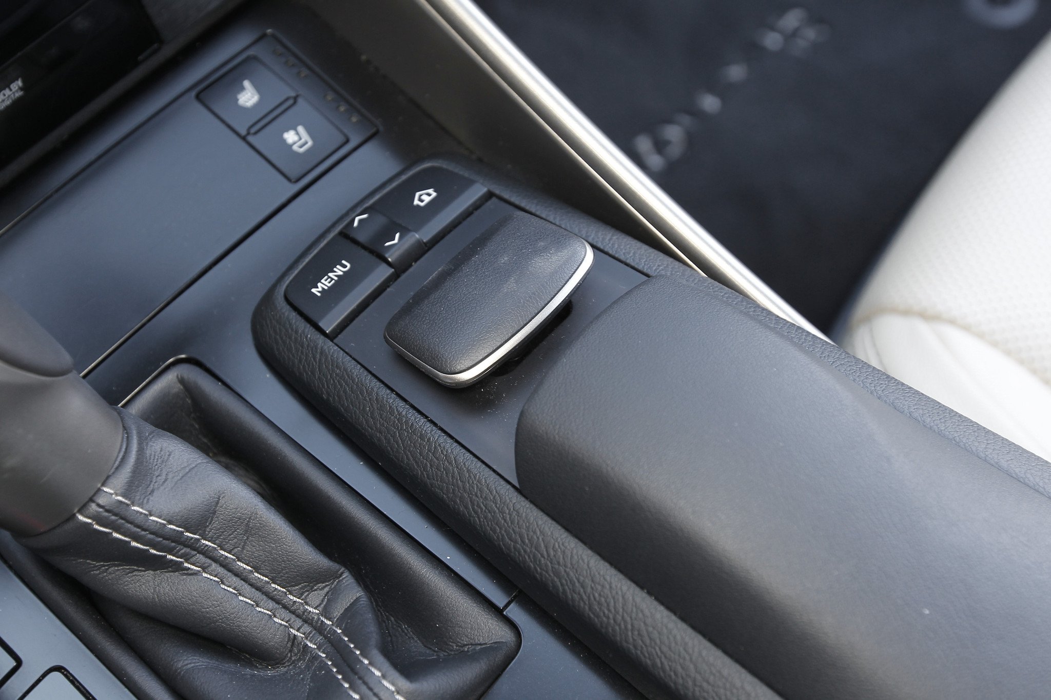 Prueba  Lexus IS 300h Hybrid Drive: la alternativa