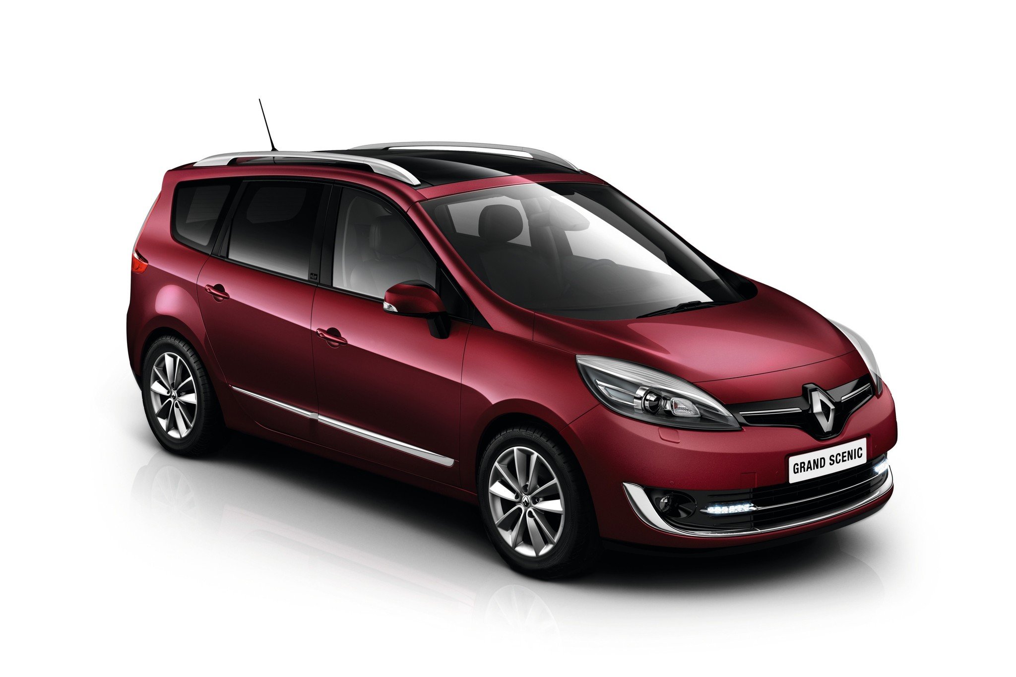 Nuevo look para el Renault Scénic y Grand Scénic