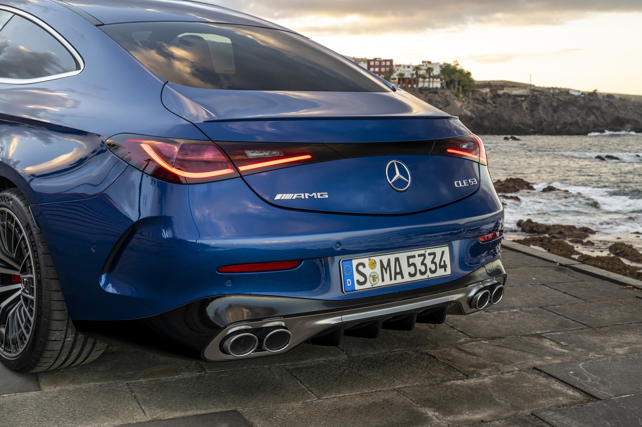 Mercedes-CLE-AMG-Pilotos-traseros