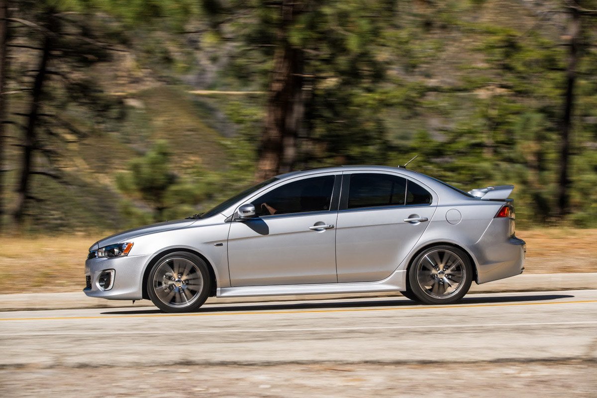 El Lancer se resiste a morir, nuevo restyling para 2016