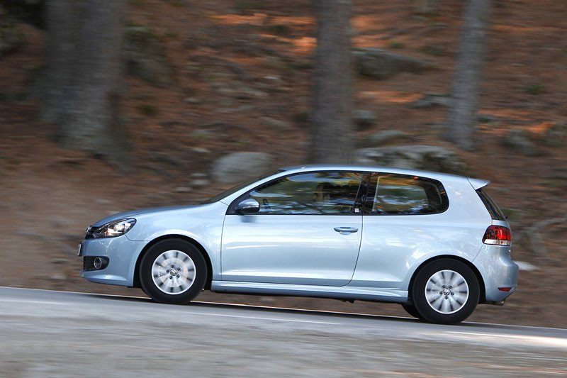 Comprar coche: ¿híbrido o diésel?