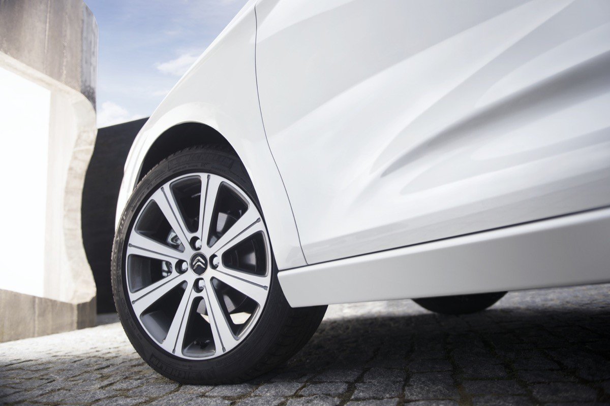 Prueba: Nuevo Citroën C4 2015, lavado de cara para el año nuevo