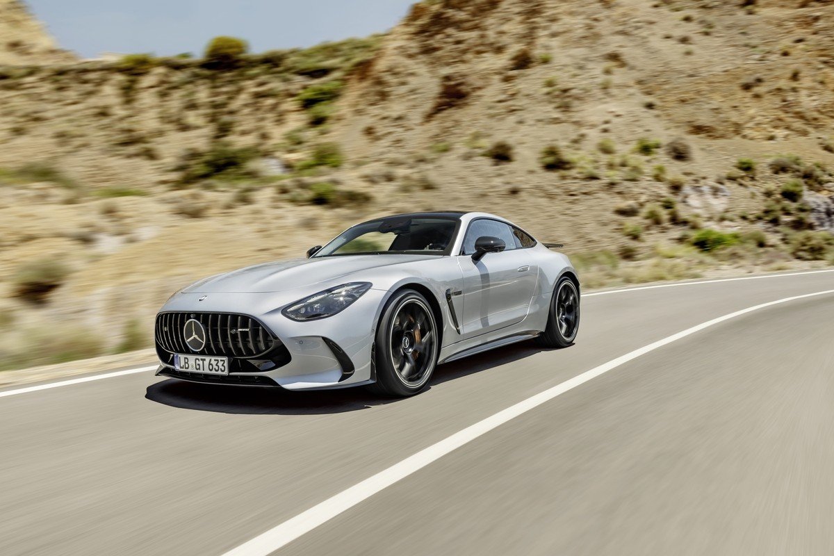 El Mercedes-AMG GT se actualiza y se convierte en un 2+2