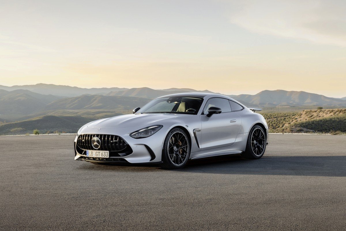 El Mercedes-AMG GT se actualiza y se convierte en un 2+2