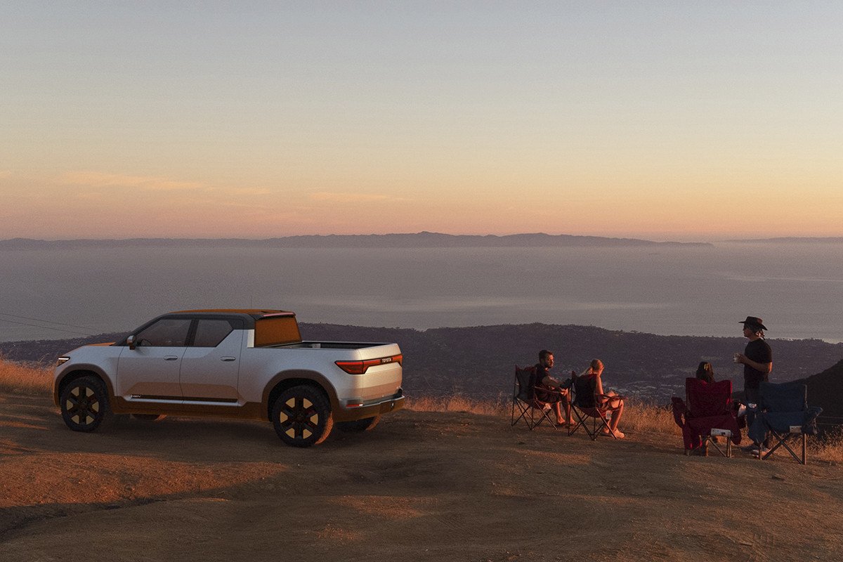 Además del nuevo Land Cruiser, Toyota se lanza a la movilidad eléctrica hasta la luna