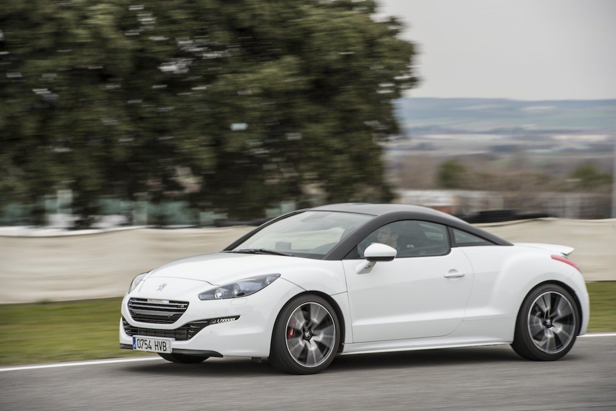 Prueba: Peugeot RCZ-R, preparado por Peugeot Sport
