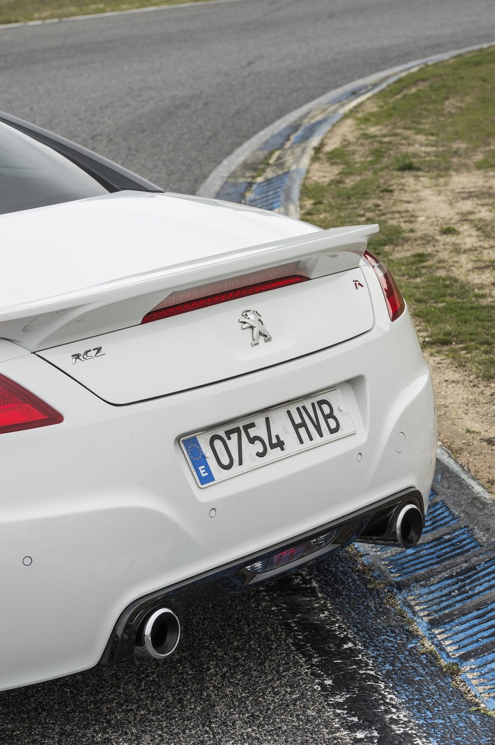 Prueba: Peugeot RCZ-R, preparado por Peugeot Sport