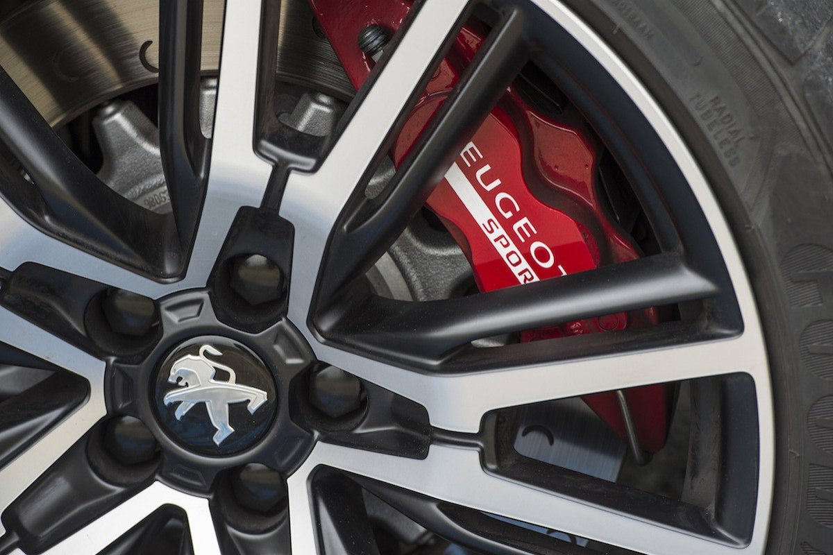Prueba: Peugeot RCZ-R, preparado por Peugeot Sport