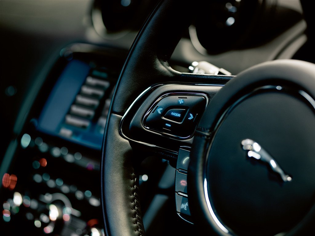 Jaguar XJ, totalmente nuevo