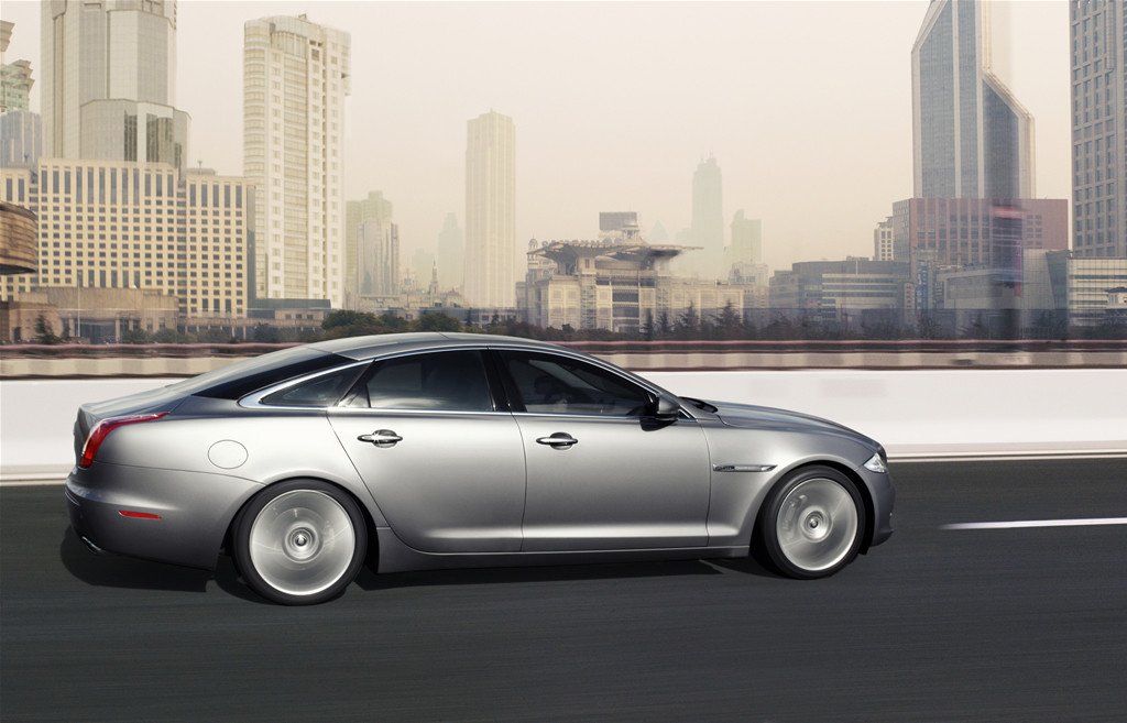 Jaguar XJ, totalmente nuevo