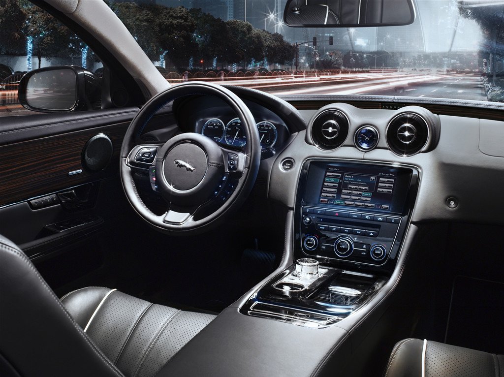 Jaguar XJ, totalmente nuevo