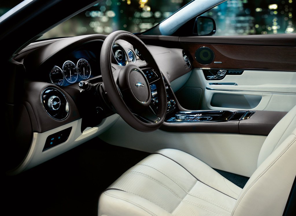 Jaguar XJ, totalmente nuevo