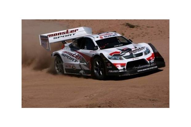 Vídeo: Sube el Pikes Peak con Nobuhiro Tajima en su Suzuki SX4