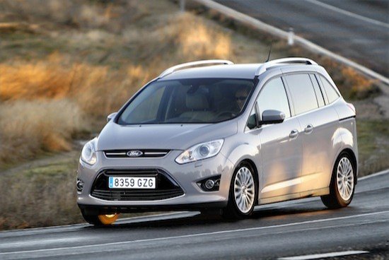 Comprar monovolumen: Fiat Freemont o Ford Grand C-Max