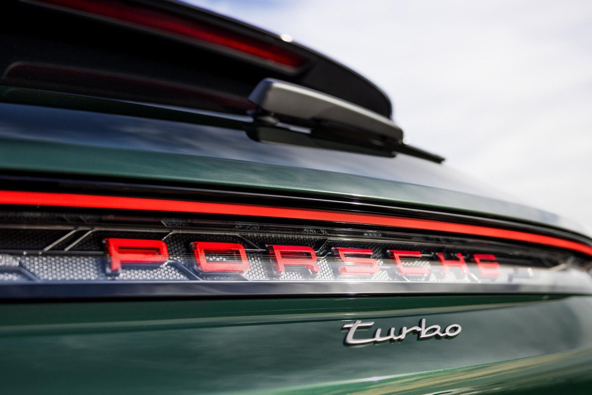 Así es el nuevo Porsche Taycan, que quiere convertirse en referencia de los eléctricos
