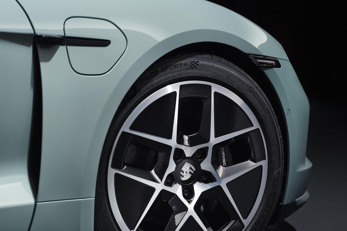 Así es el nuevo Porsche Taycan, que quiere convertirse en referencia de los eléctricos