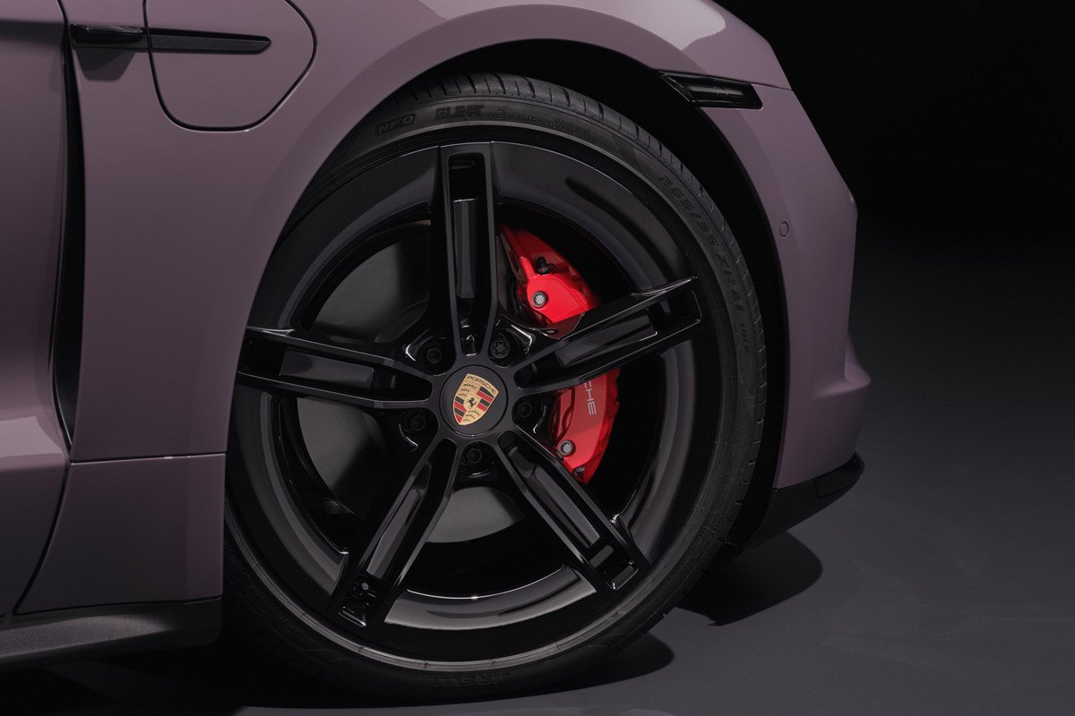 Así es el nuevo Porsche Taycan, que quiere convertirse en referencia de los eléctricos