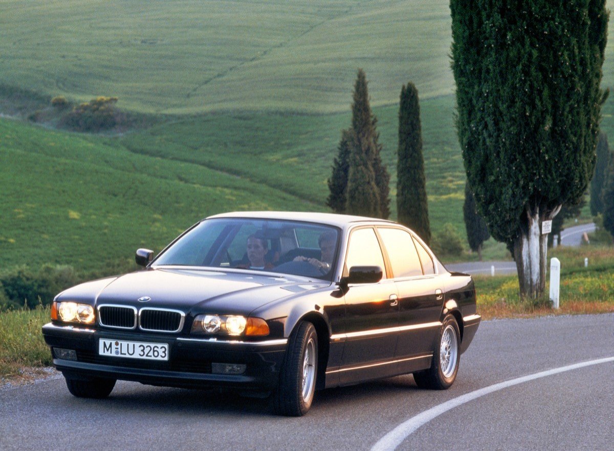 BMW Serie 7: repaso a las seis generaciones y sus innovaciones