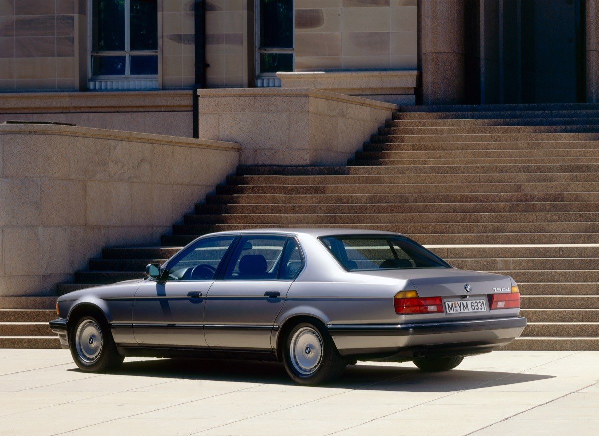 BMW Serie 7: repaso a las seis generaciones y sus innovaciones
