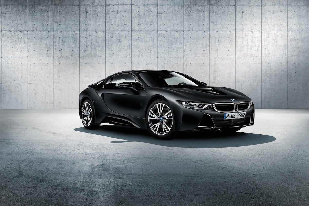 BMW i8 Protonic Frozen Black Edition, entero en negro