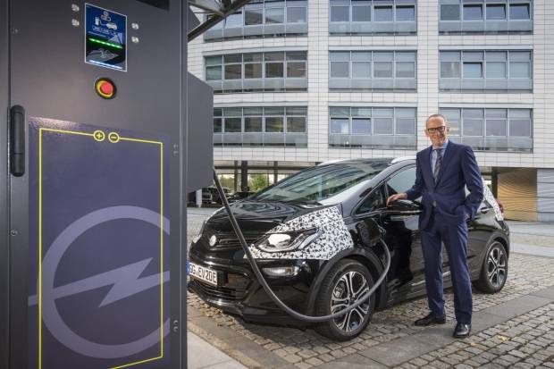 Opel Ampera-e: el eléctrico que dice adiós a los problemas de autonomía