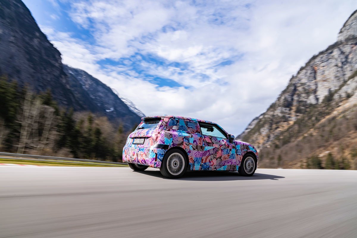 Pillado en fase de pruebas el próximo Mini Cooper eléctrico, que llegará con novedades