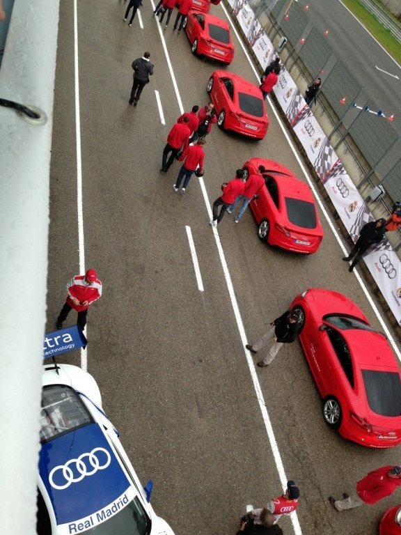 Audi entrega sus nuevos coches al Real Madrid en el Circuito del Jarama