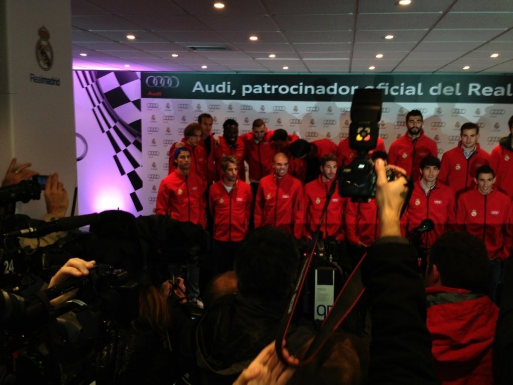 Audi entrega sus nuevos coches al Real Madrid en el Circuito del Jarama