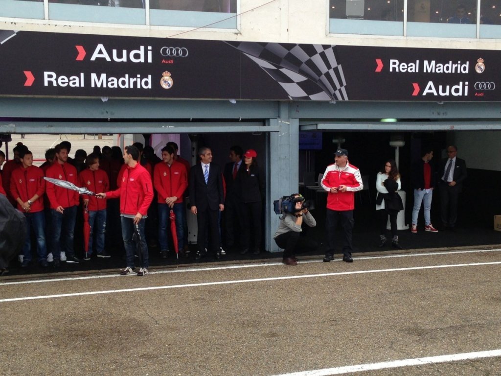 Audi entrega sus nuevos coches al Real Madrid en el Circuito del Jarama