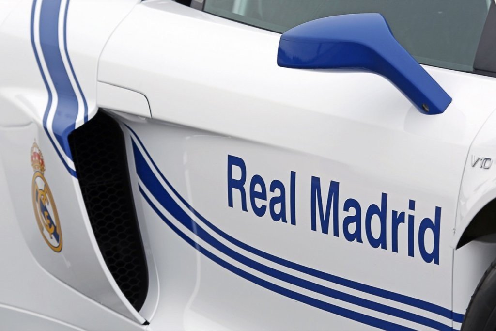 Audi entrega sus nuevos coches al Real Madrid en el Circuito del Jarama