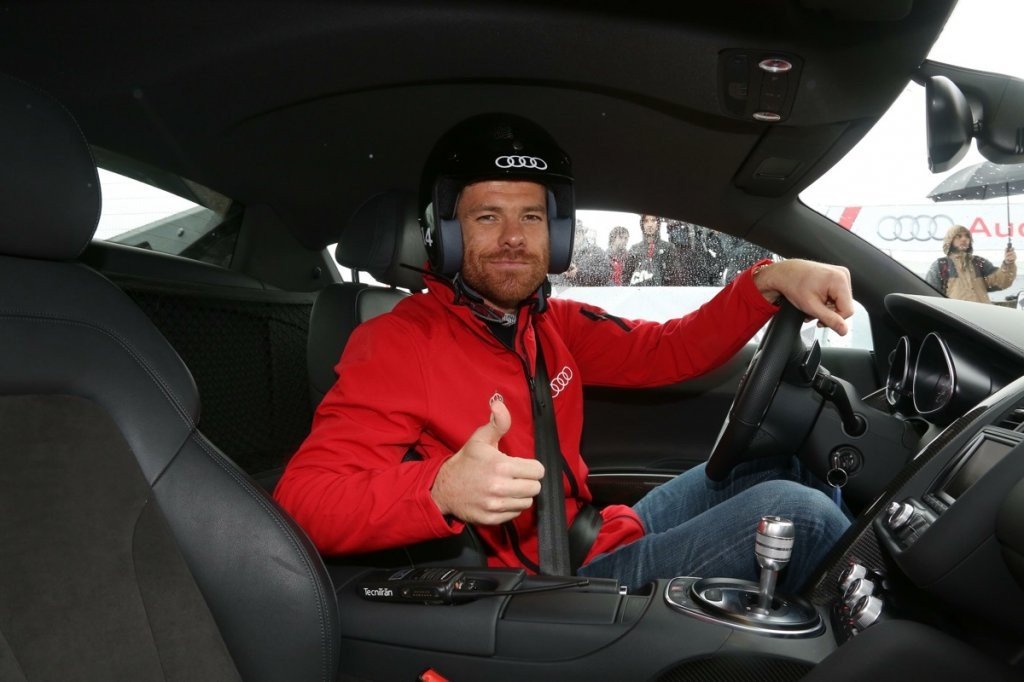 Audi entrega sus nuevos coches al Real Madrid en el Circuito del Jarama