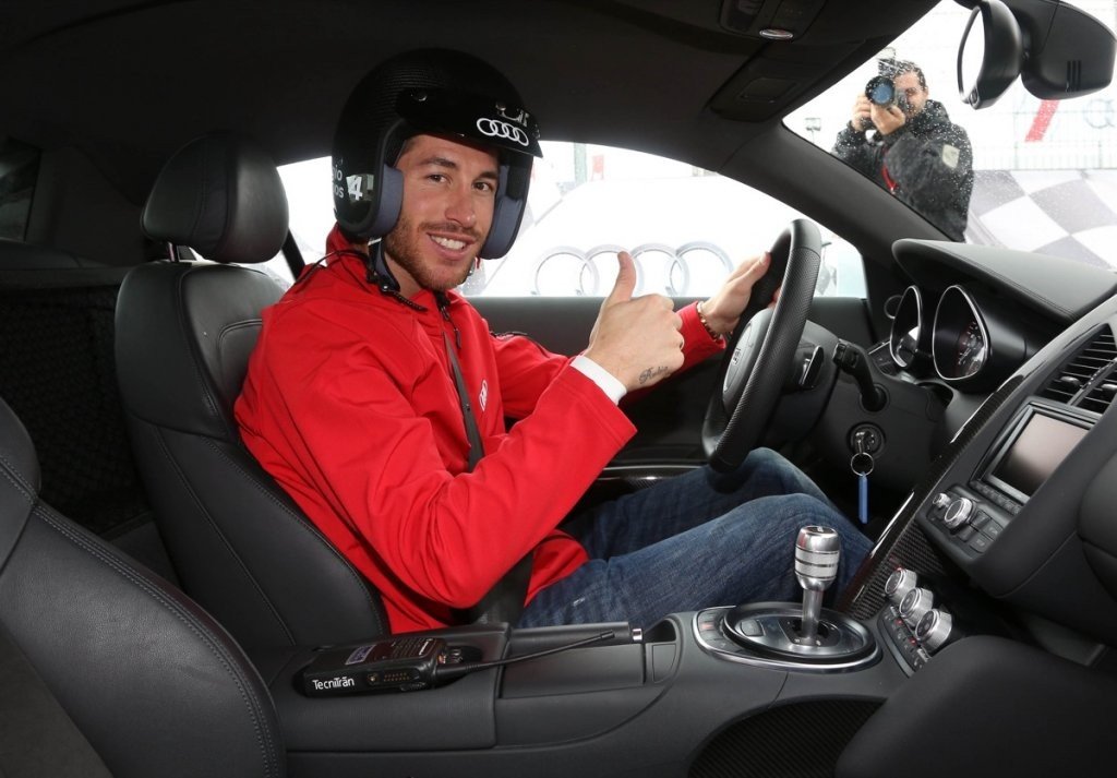 Audi entrega sus nuevos coches al Real Madrid en el Circuito del Jarama