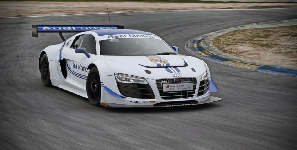 Audi entrega sus nuevos coches al Real Madrid en el Circuito del Jarama