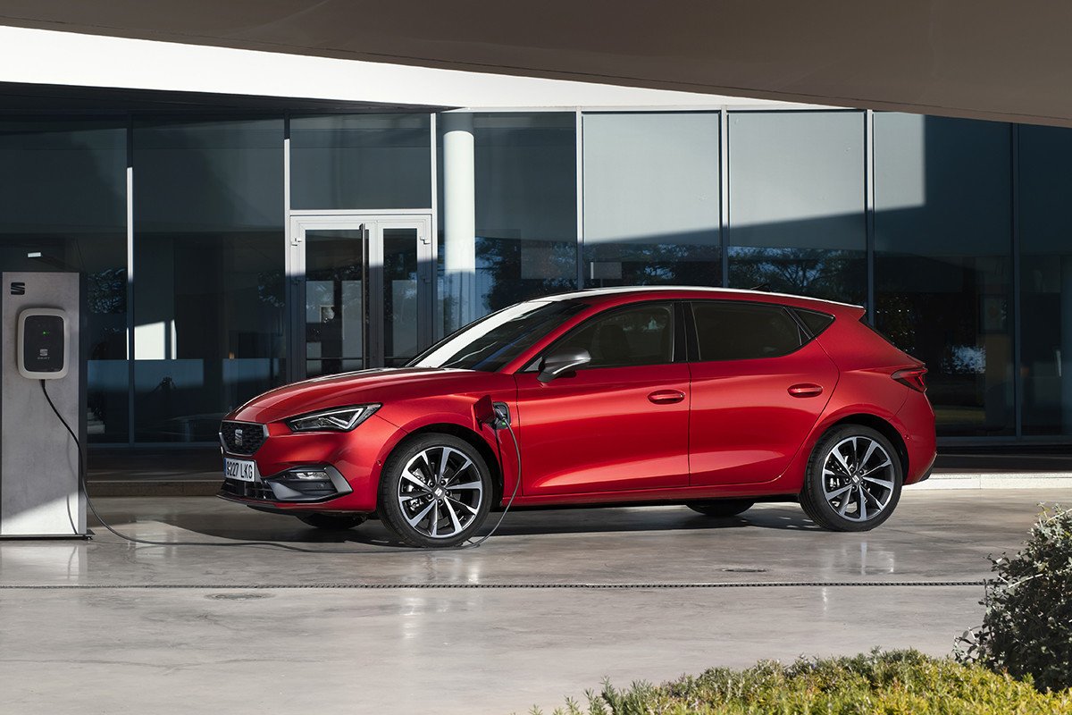 seat león hibrido enchufable