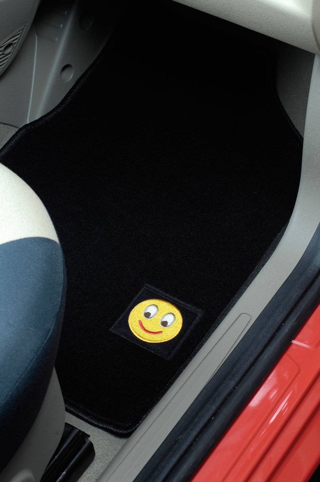 Ford Ka Messenger por 7.900€. Equipado con Windows Live Messenger