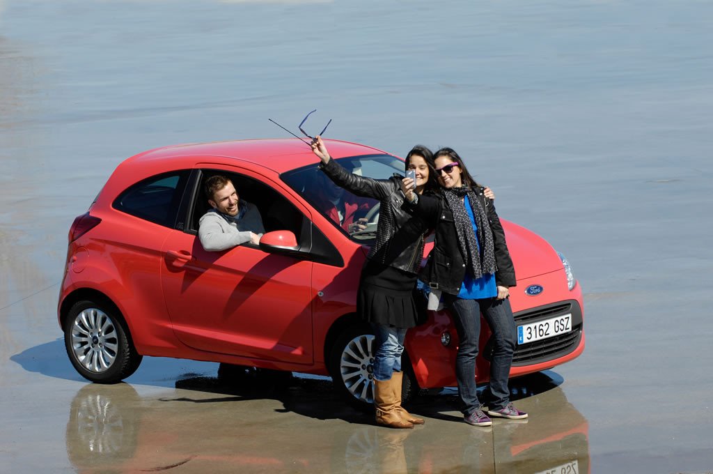 Ford Ka Messenger por 7.900€. Equipado con Windows Live Messenger