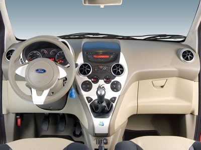 Ford Ka Messenger por 7.900€. Equipado con Windows Live Messenger