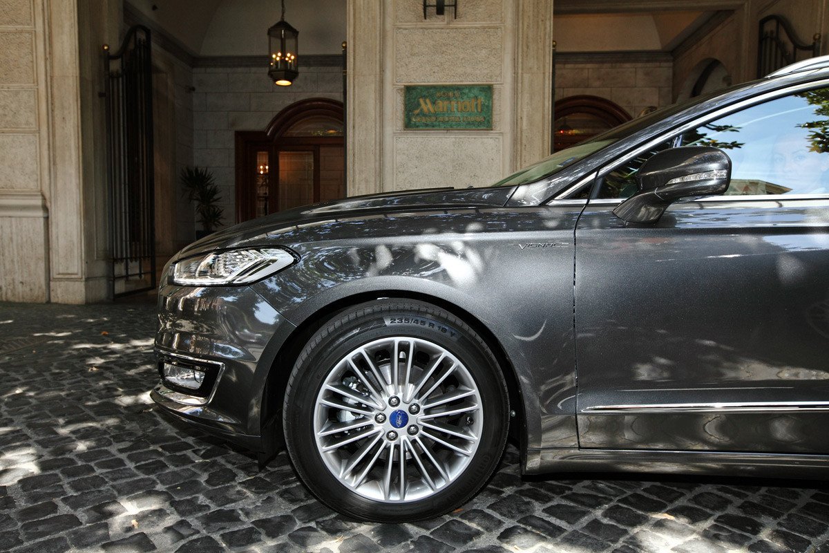 Nuevo Ford Mondeo Vignale, ascenso a la clase Premium