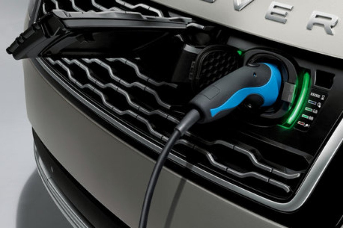 Cómo cuidar tu coche híbrido enchufable y prolongar su vida útil lo máximo posible