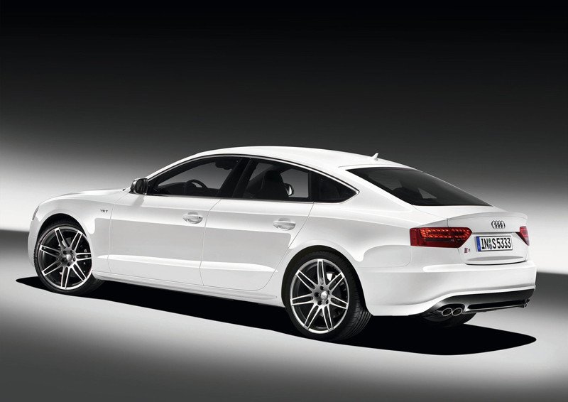 Audi S5 Sportback: Un deportivo camuflado de coche de padre